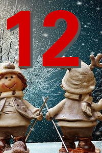 Zwei winterliche Kinderfiguren mit Skiern vor verschneitem Wald; darüber groß und sichtbar die rote Ziffer 12.