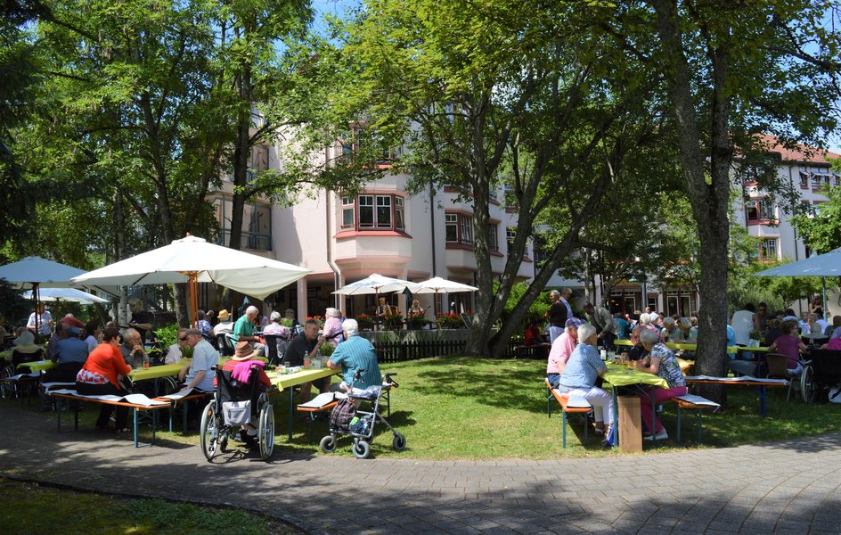An verschiedenen Orten in Villingen-Schwenningen veranstalten die Vereine Sommerfeste, wie hier beim Bürgerheim.